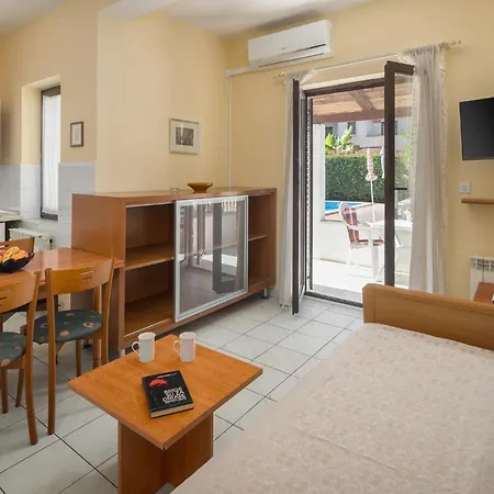Cerova Ii Apartman