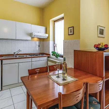 1 Bedroom Beautiful In *