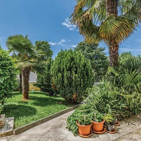 1 Bedroom Beautiful In *