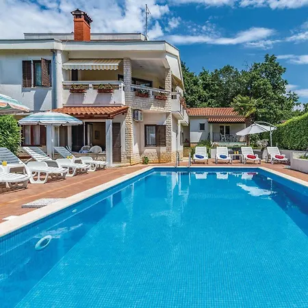 1 Bedroom Beautiful In * Porec