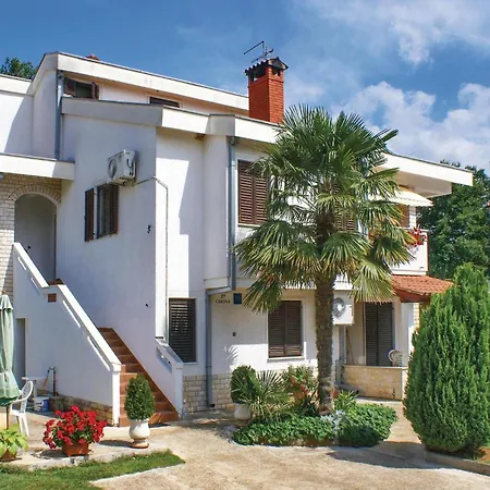 1 Bedroom Beautiful In